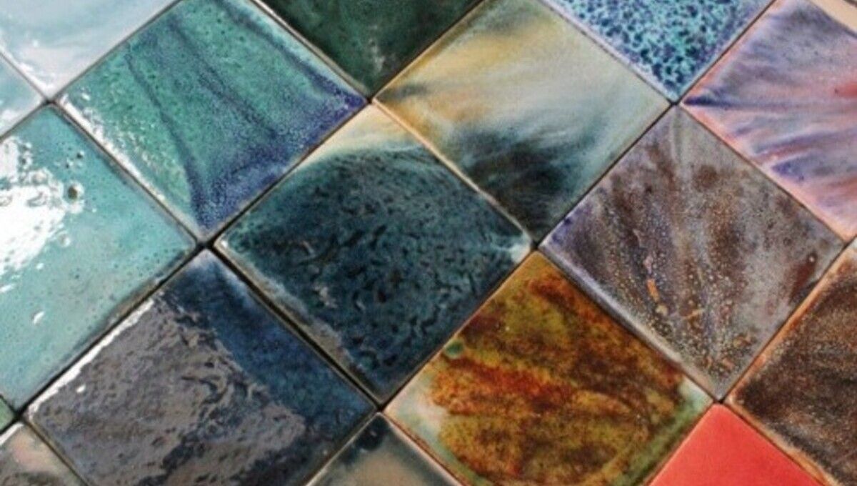 Глазурованный керамогранит: что это такое, характеристики, отличия от неглазурованного и советы по выбору