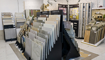 Салон: м. пр. Славы, пр. Славы, д. 40, к. 1