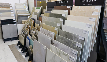 Салон: м. пр. Славы, пр. Славы, д. 40, к. 1