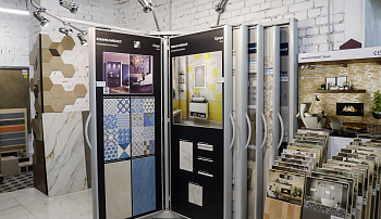 Салон: м. пр. Славы, пр. Славы, д. 40, к. 1